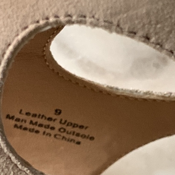 Very Volatile Women’s Ashlee Dress Sandal - Picture 16 of 16